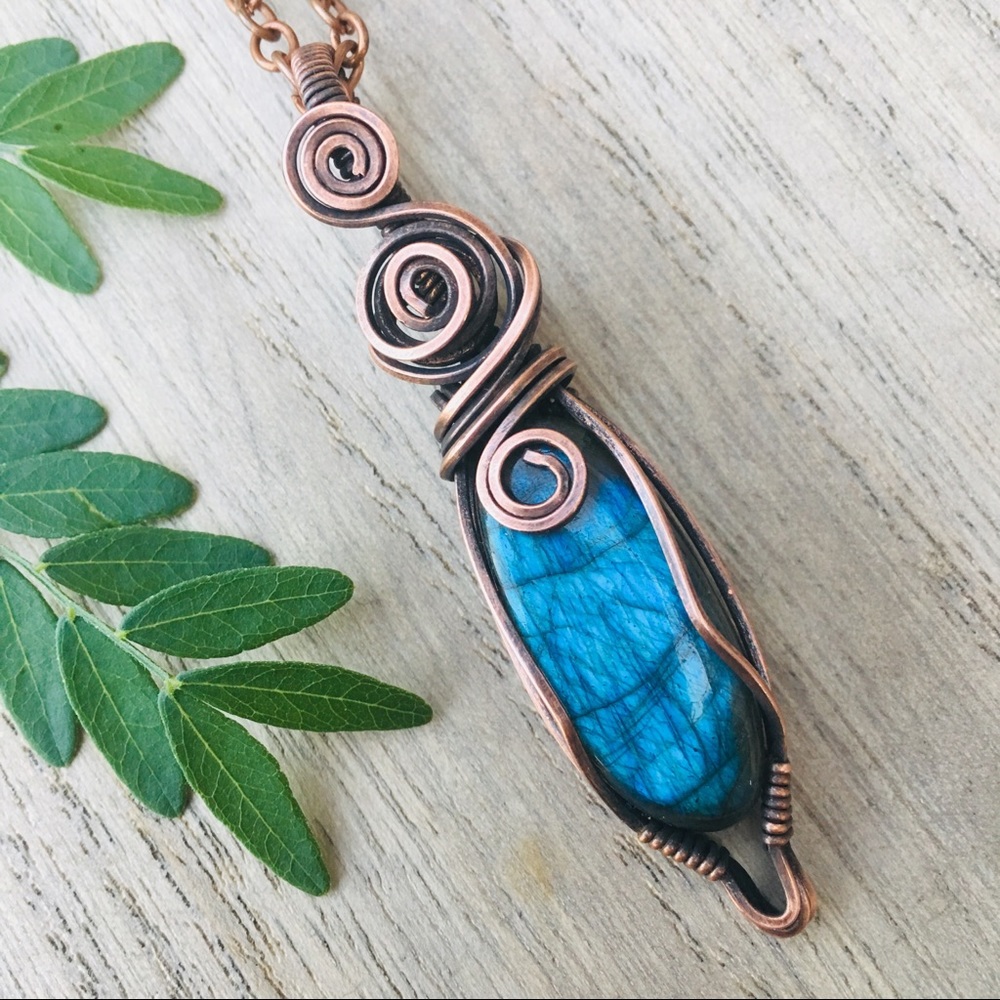 Labradorite copper wire wrapped pendant necklace